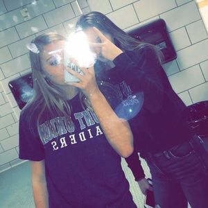 Meet your Posher, Reagan